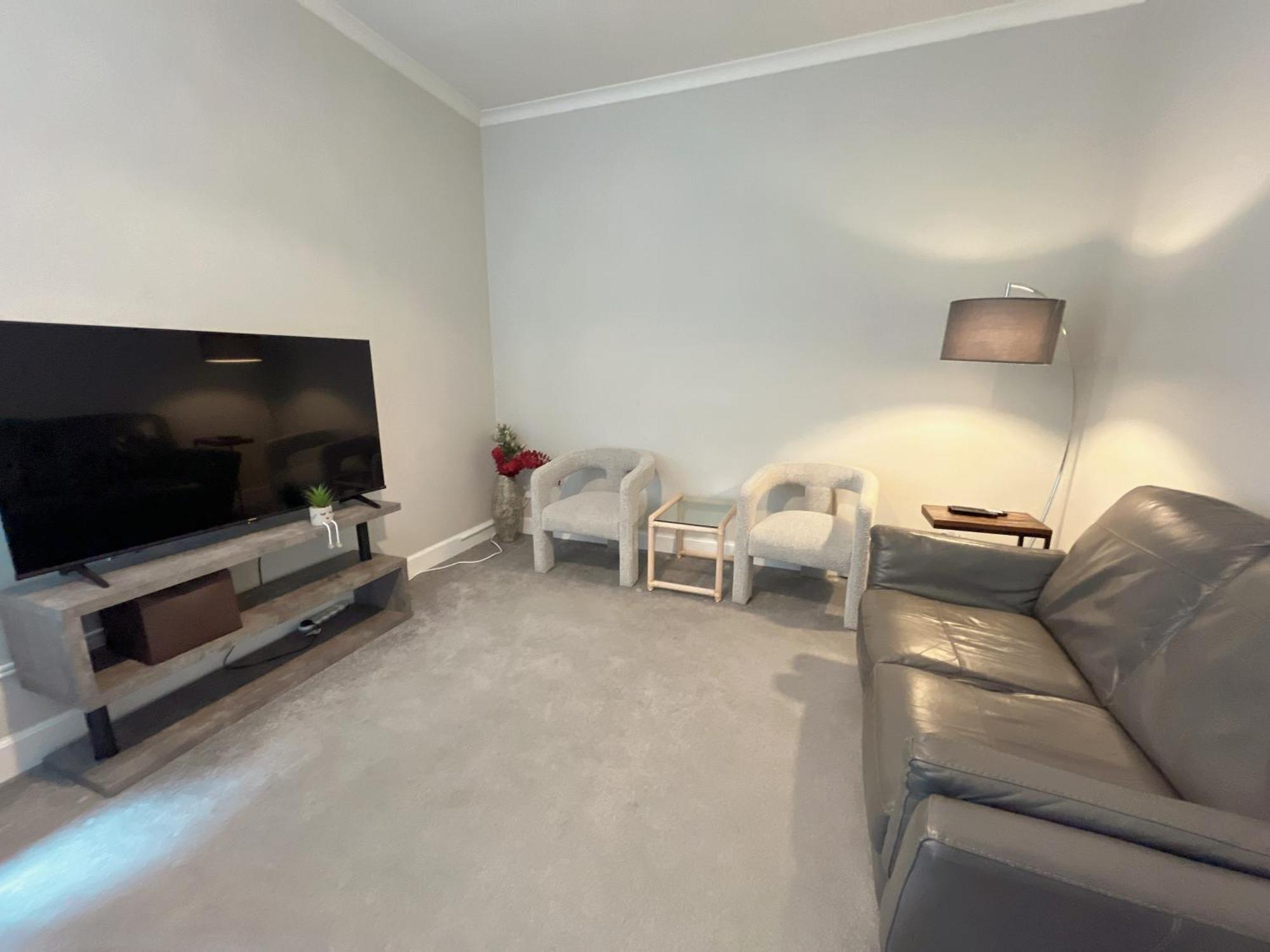 Two Bed Apartment Edynburg Zewnętrze zdjęcie