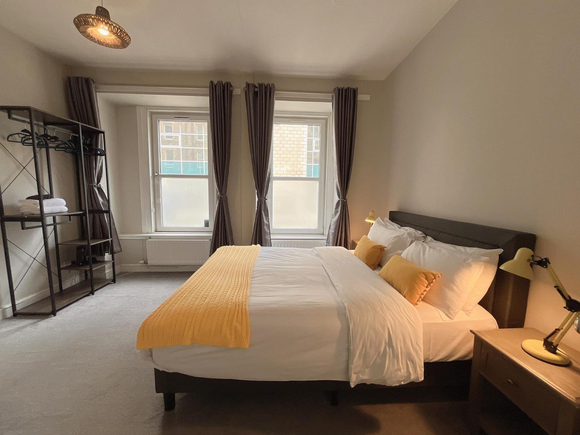 Two Bed Apartment Edynburg Zewnętrze zdjęcie